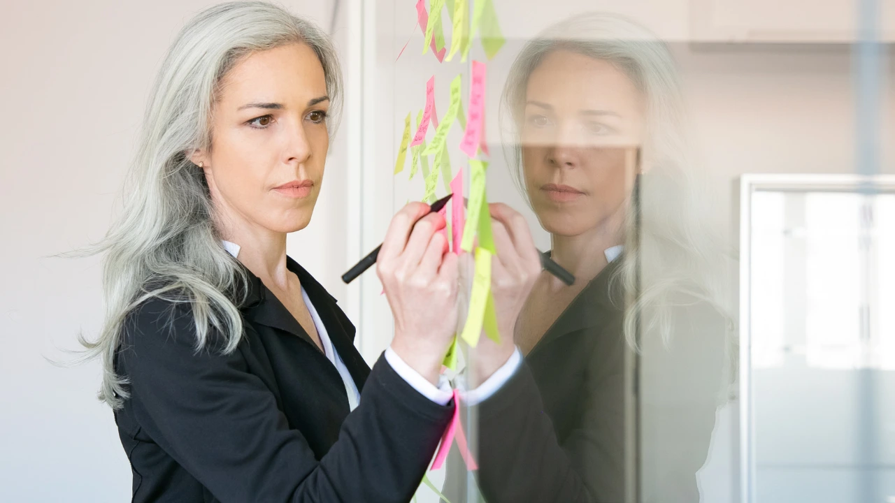 Female shifting from Lawyer to CEO with CEO Mindset